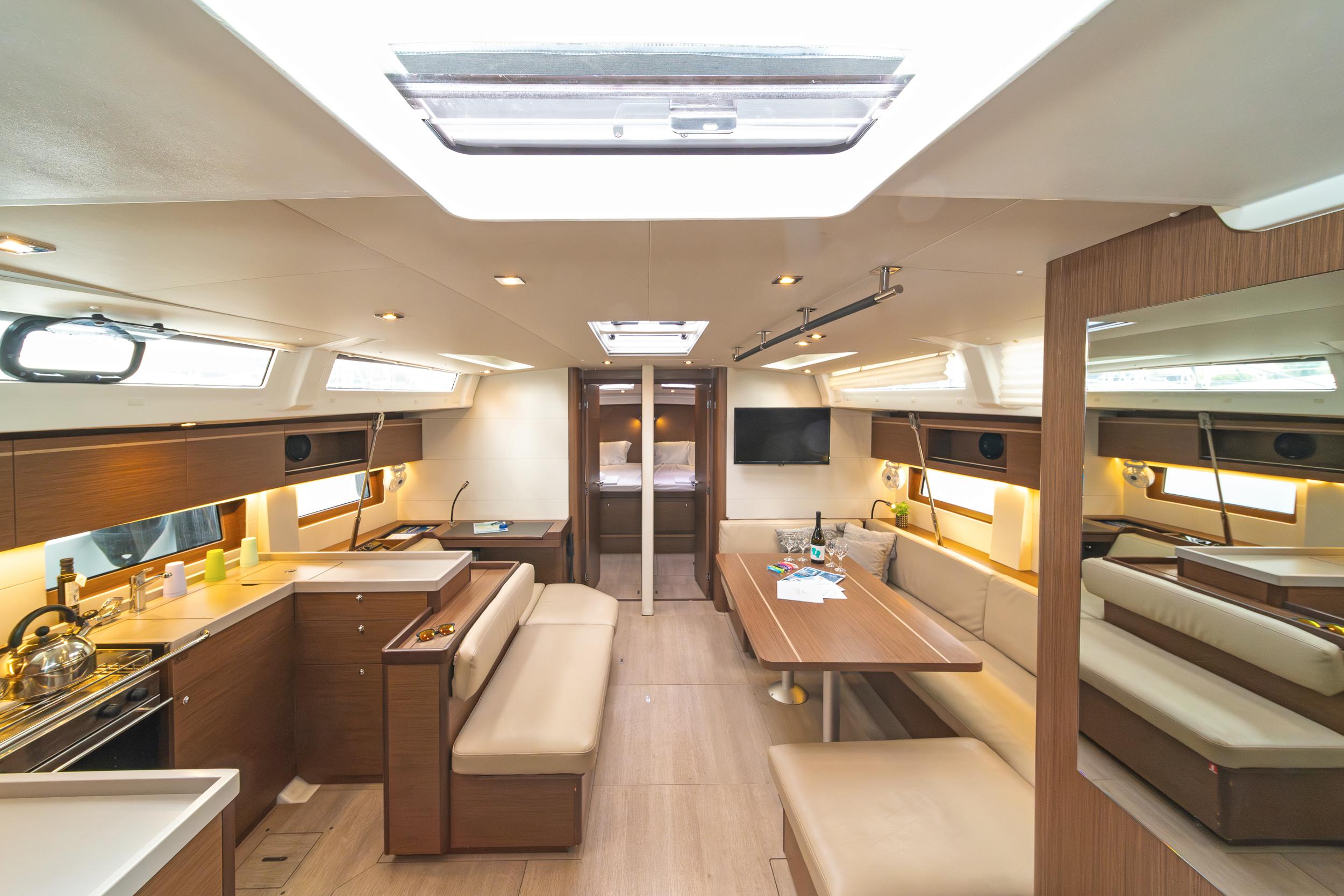 Oceanis 51.1 - 5 + 1 cab., picture 9