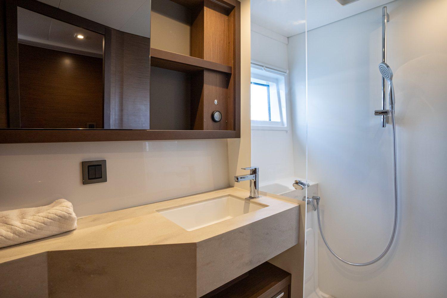 Lagoon 46 - 4 + 2 cab., picture 9