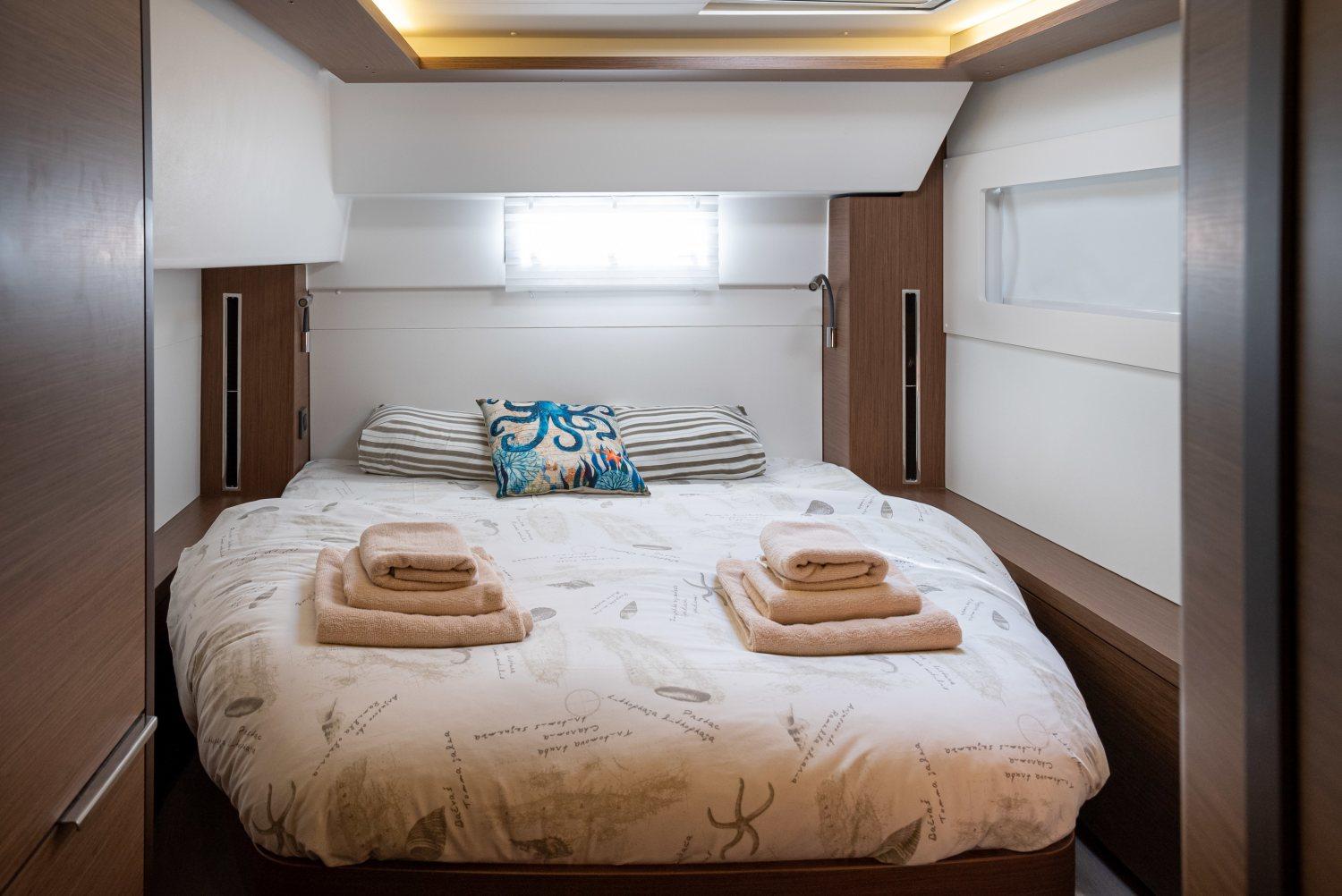 Lagoon 46 - 4 + 2 cab., picture 8