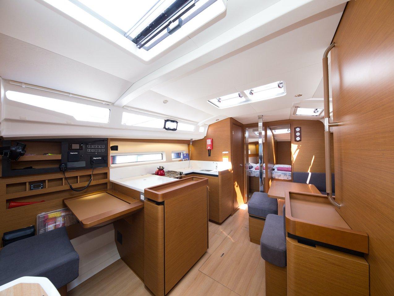 Sun Odyssey 440 - 4 cab., picture 6