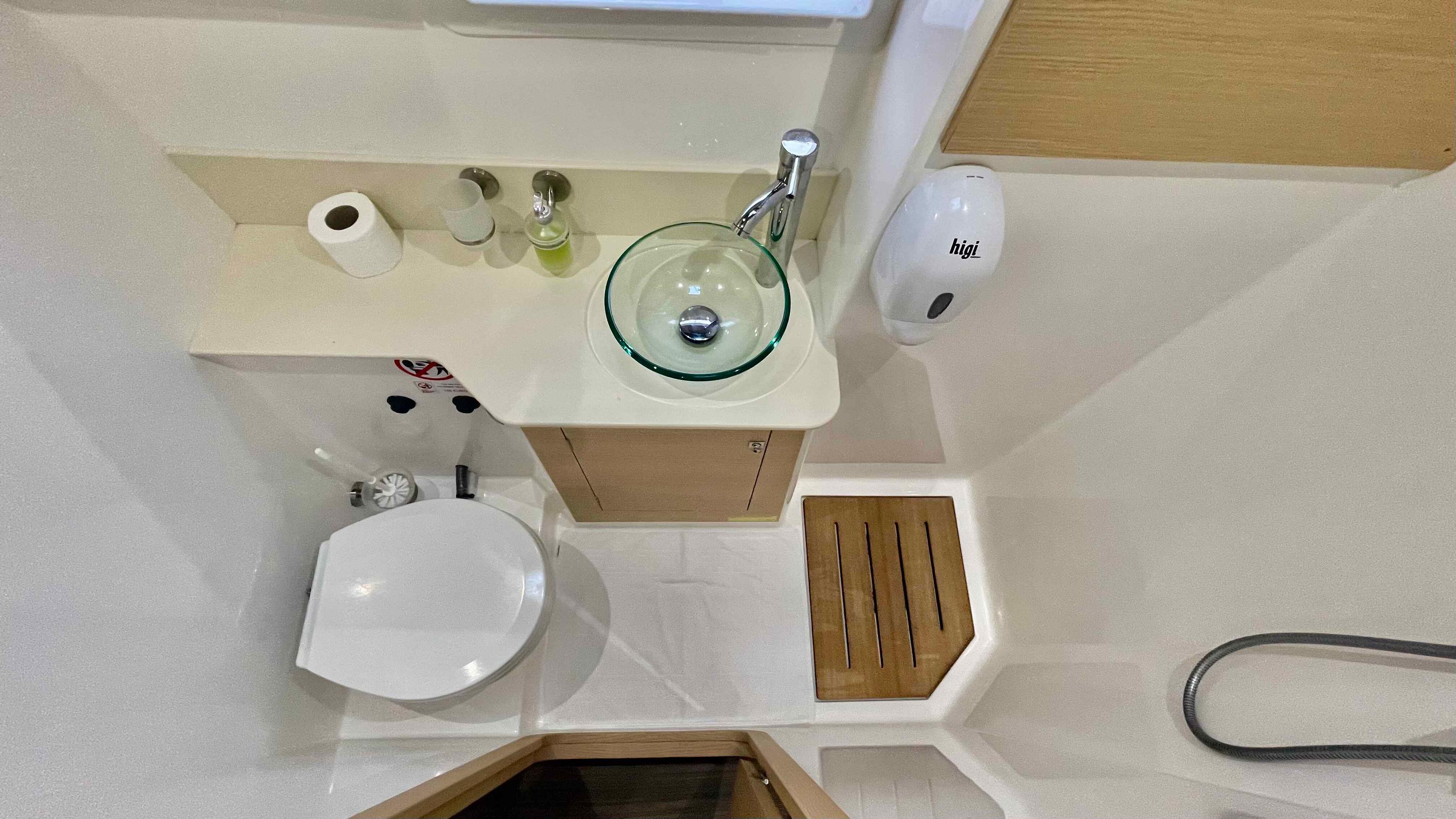 Dufour 48 Catamaran - 5 + 1 cab., picture 49