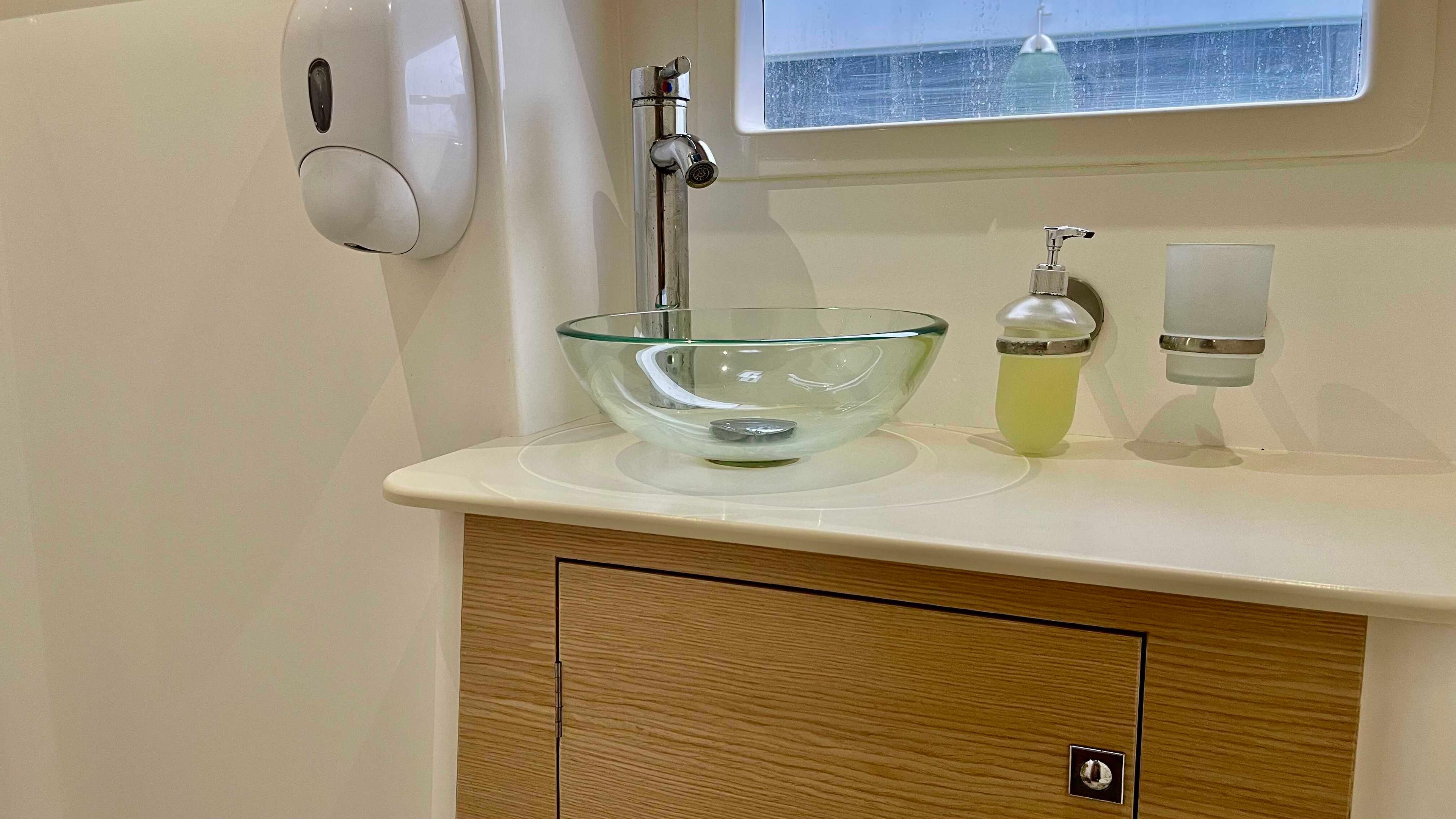 Dufour 48 Catamaran - 5 + 1 cab., picture 51