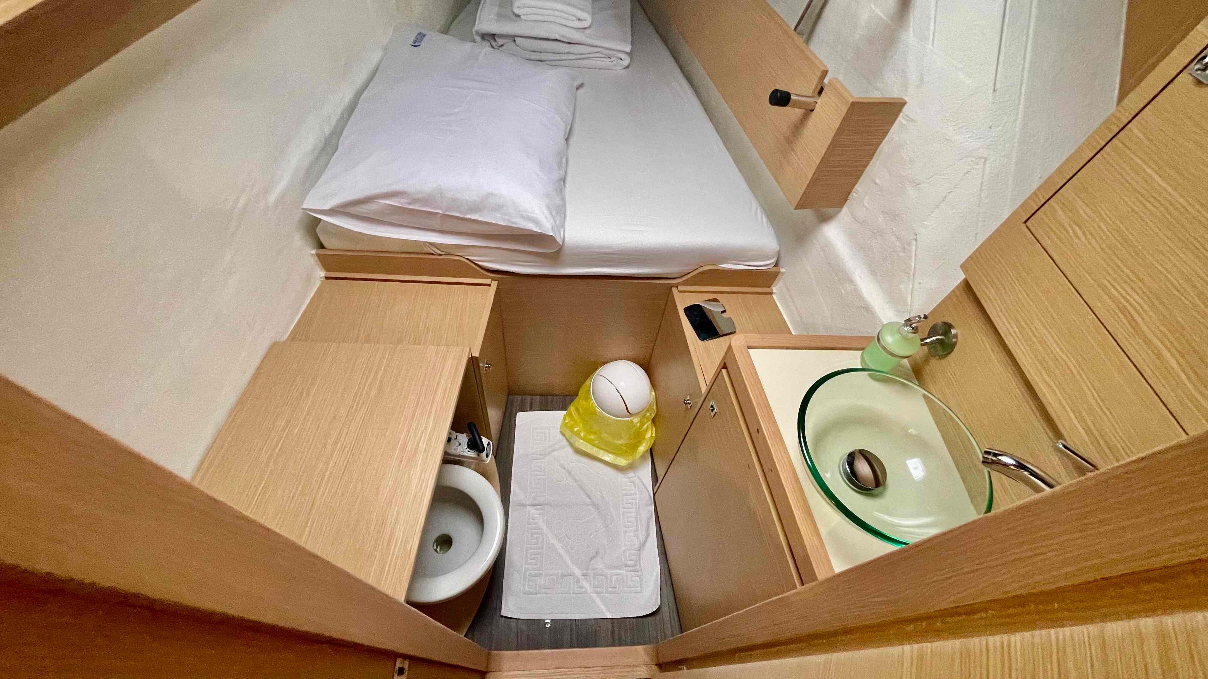 Dufour 48 Catamaran - 5 + 1 cab., picture 50