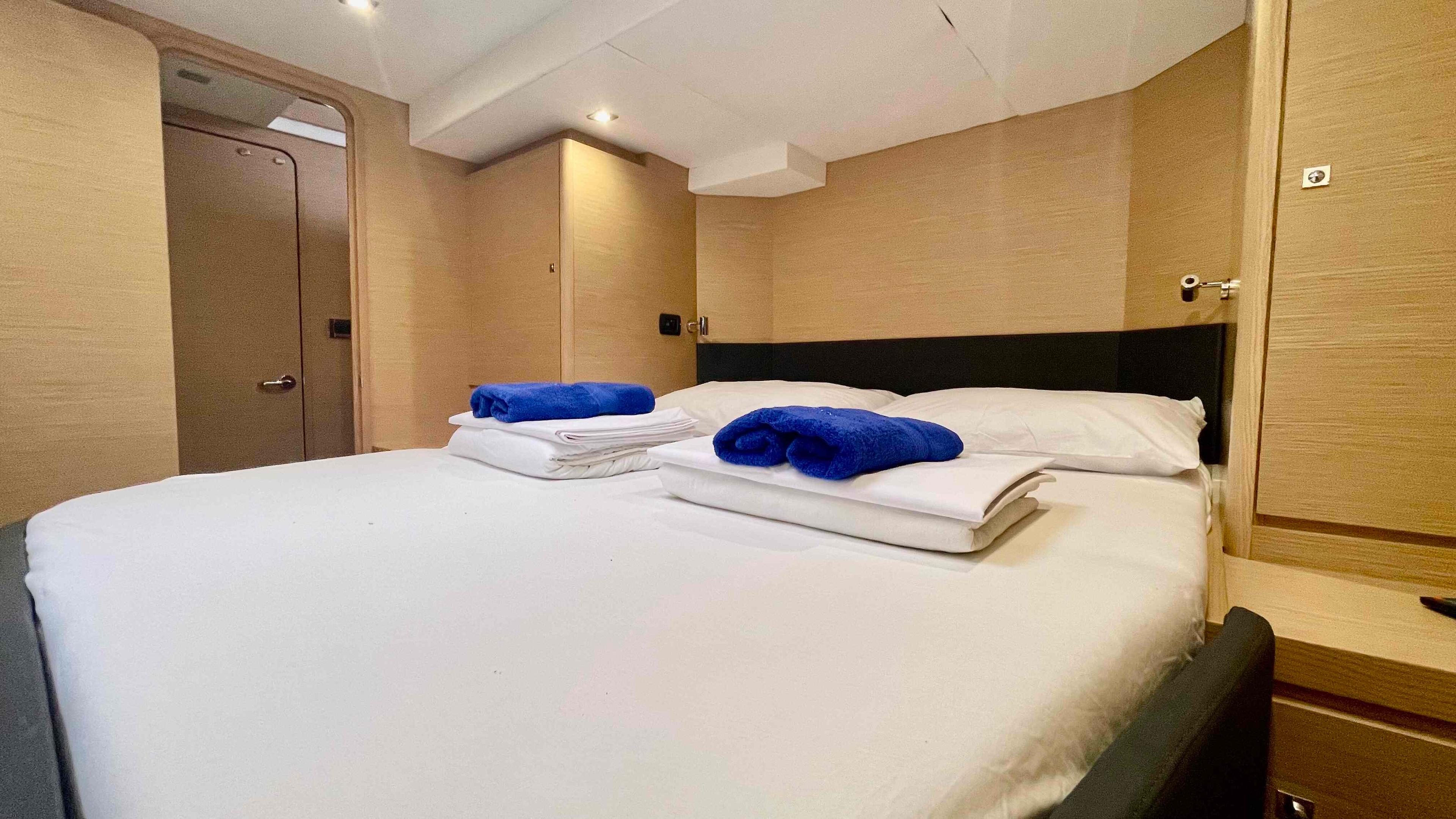 Dufour 48 Catamaran - 5 + 1 cab., picture 39