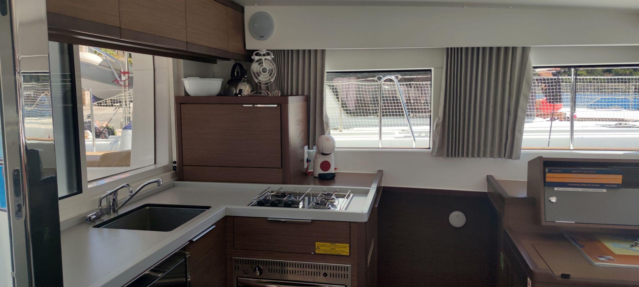 Lagoon 40 - 4 + 1 cab., picture 29