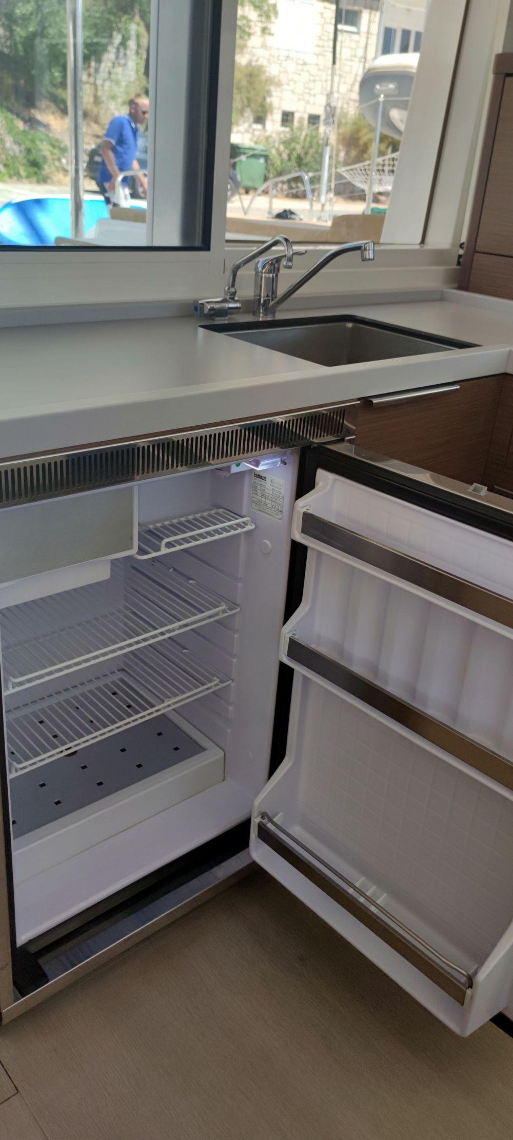 Lagoon 40 - 4 + 1 cab., picture 34