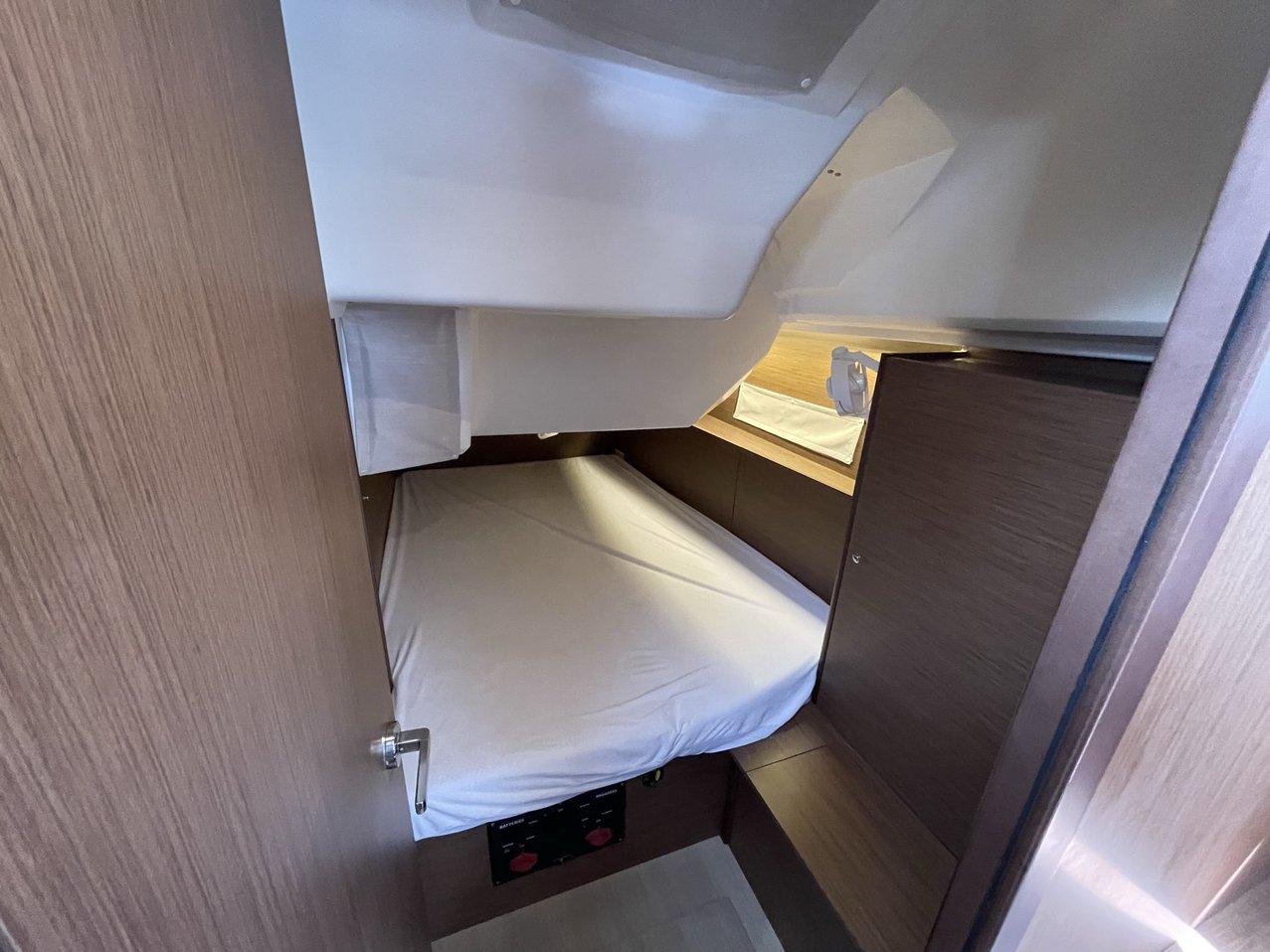 Oceanis 40.1, picture 7