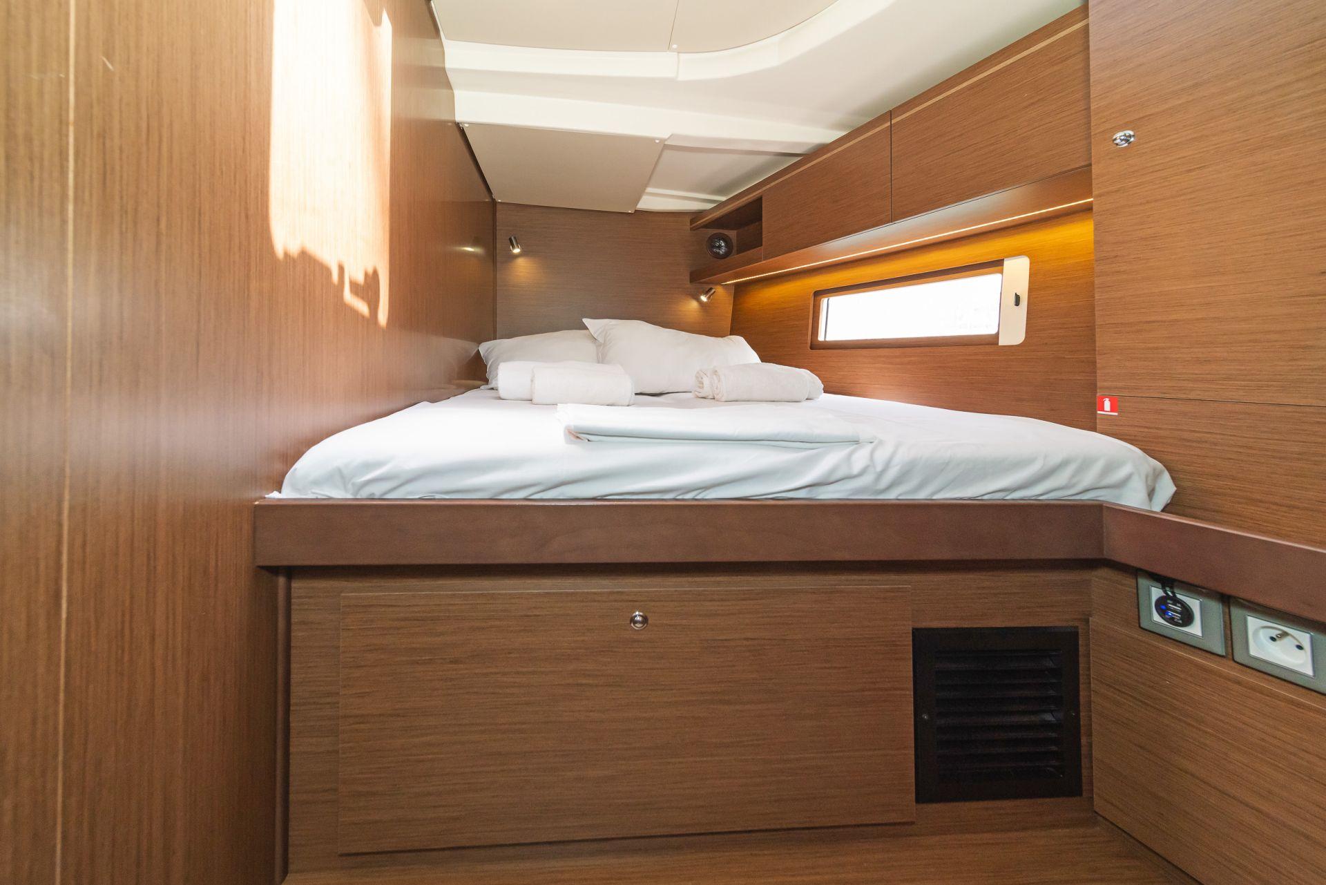 Oceanis 51.1 - 5 + 1 cab., picture 5