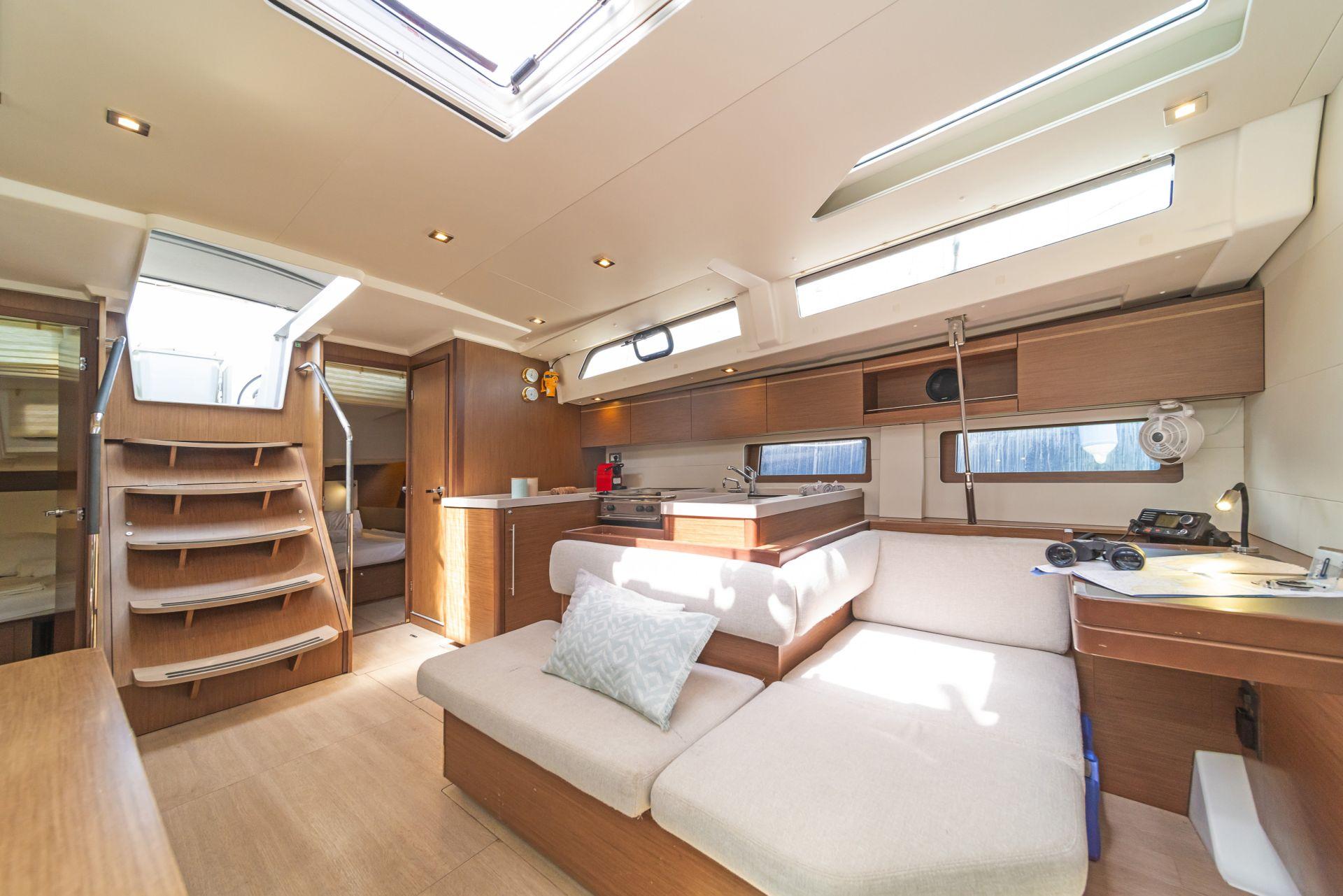 Oceanis 51.1 - 5 + 1 cab., picture 10