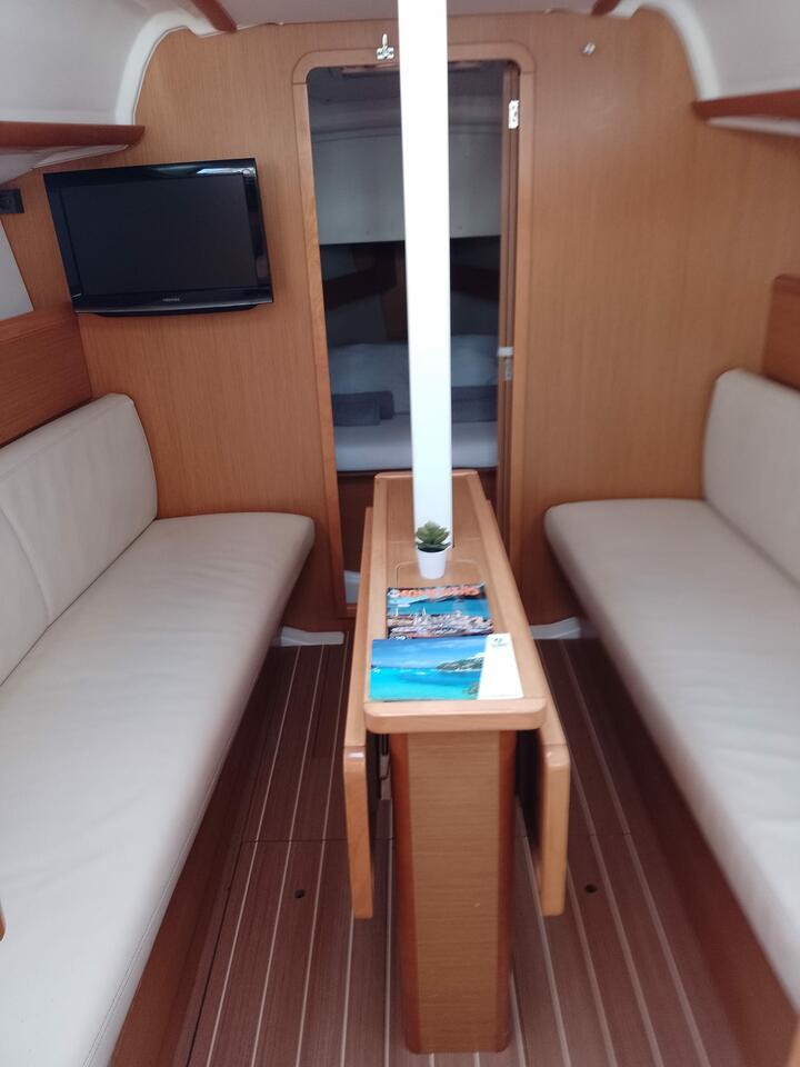 Sun Odyssey 33i - 2 cab., picture 8