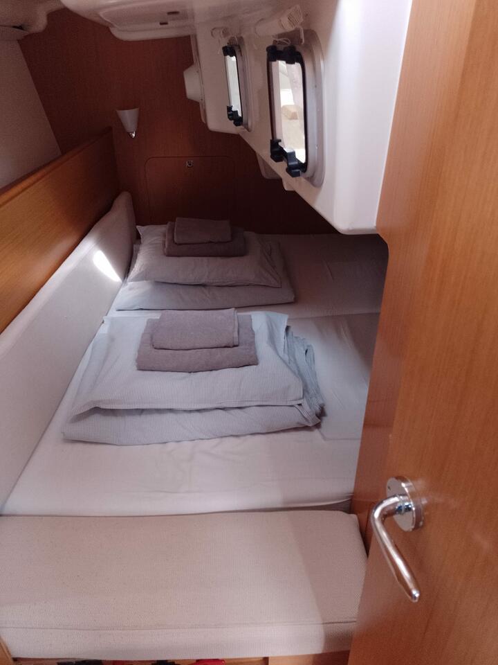 Sun Odyssey 33i - 2 cab., picture 10