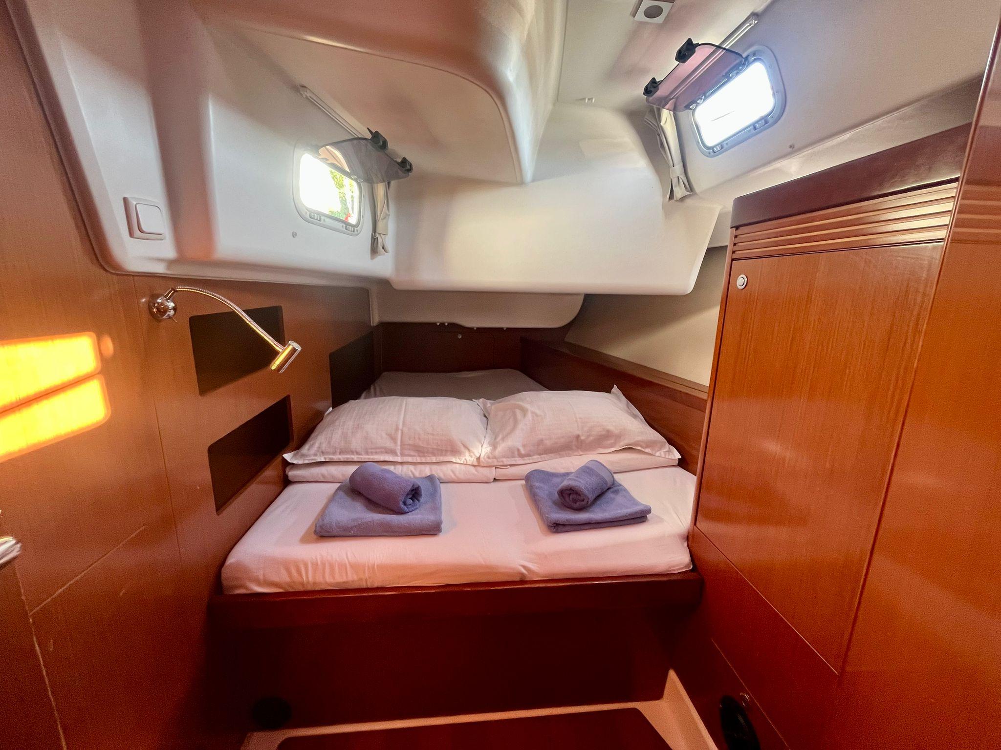 Oceanis 50 Family - 5 + 1 cab., picture 6