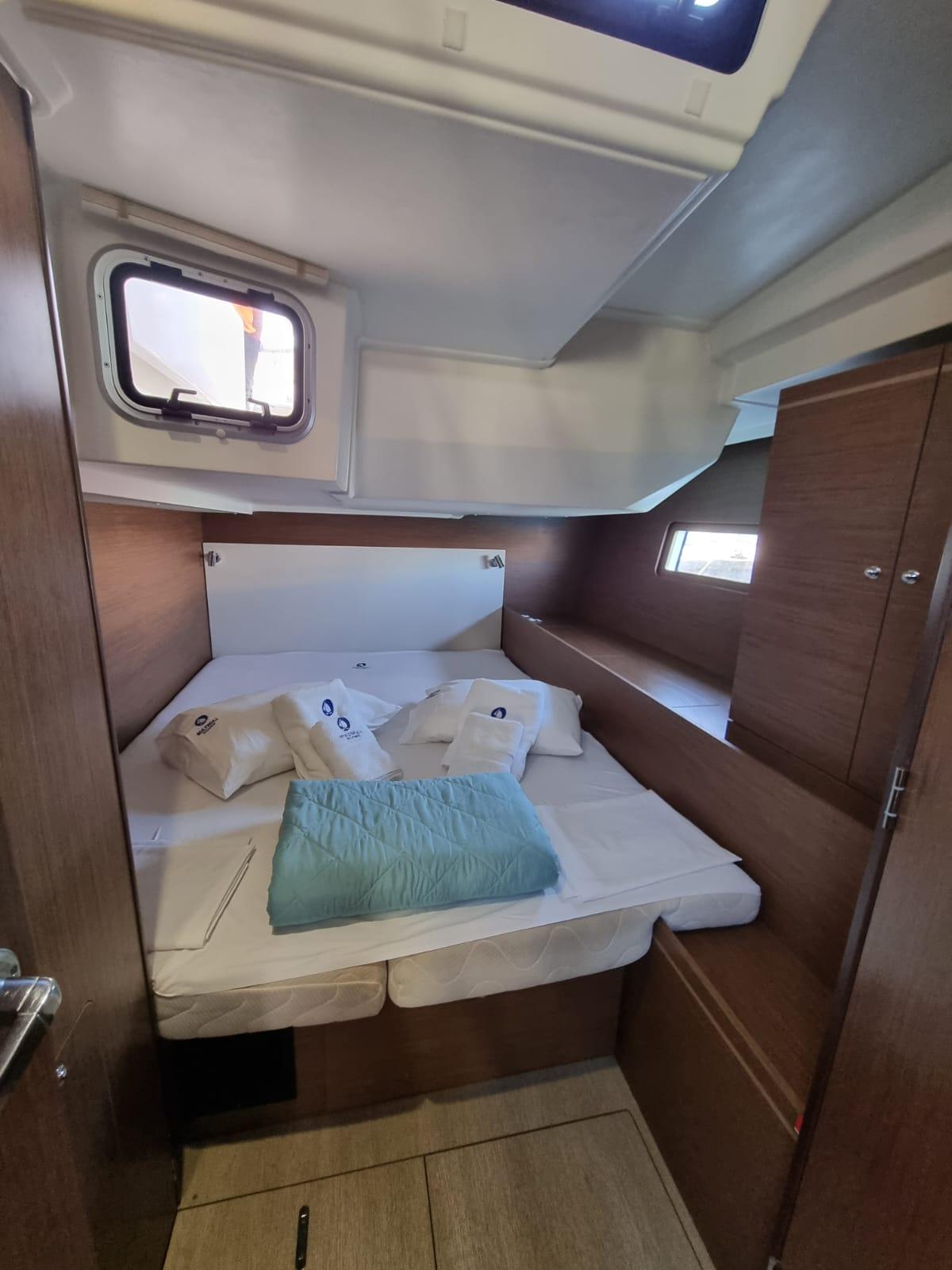 Oceanis 51.1 - 5 + 1 cab., picture 6