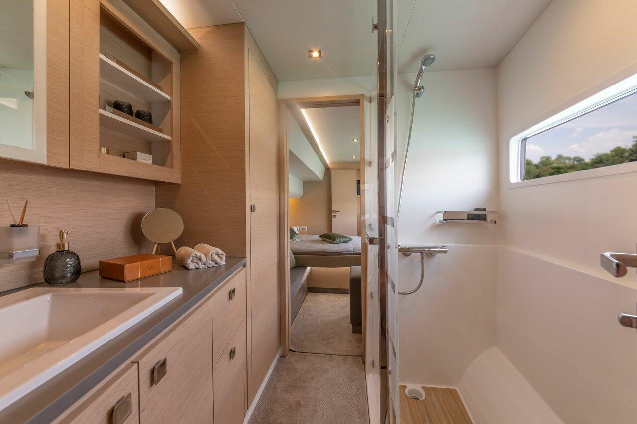 Fountaine Pajot MY5 - Mala, picture 17