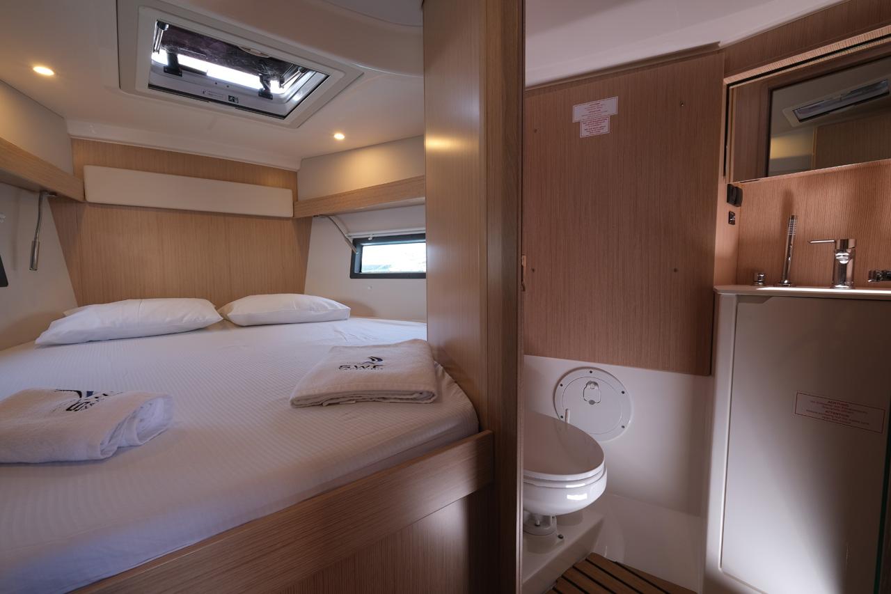 Bavaria C38, picture 11