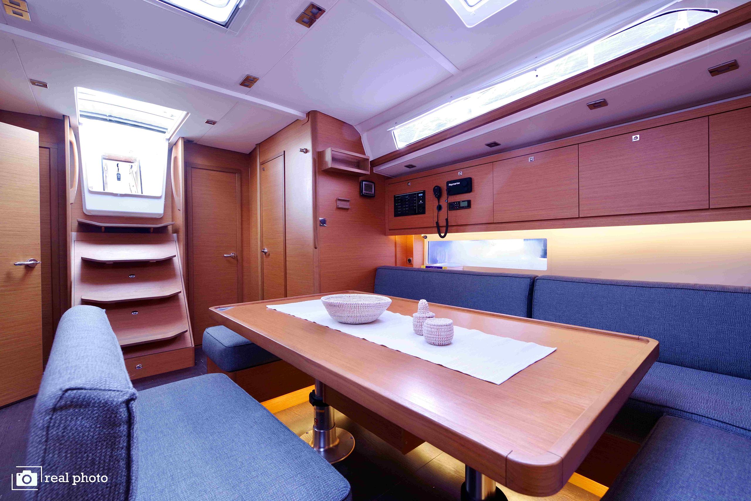 Dufour 470 - 5 + 1 cab., picture 4