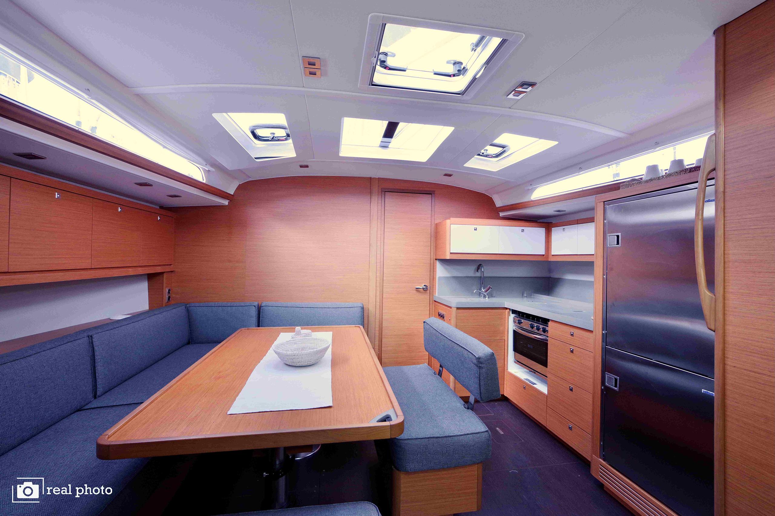 Dufour 470 - 5 + 1 cab., picture 5