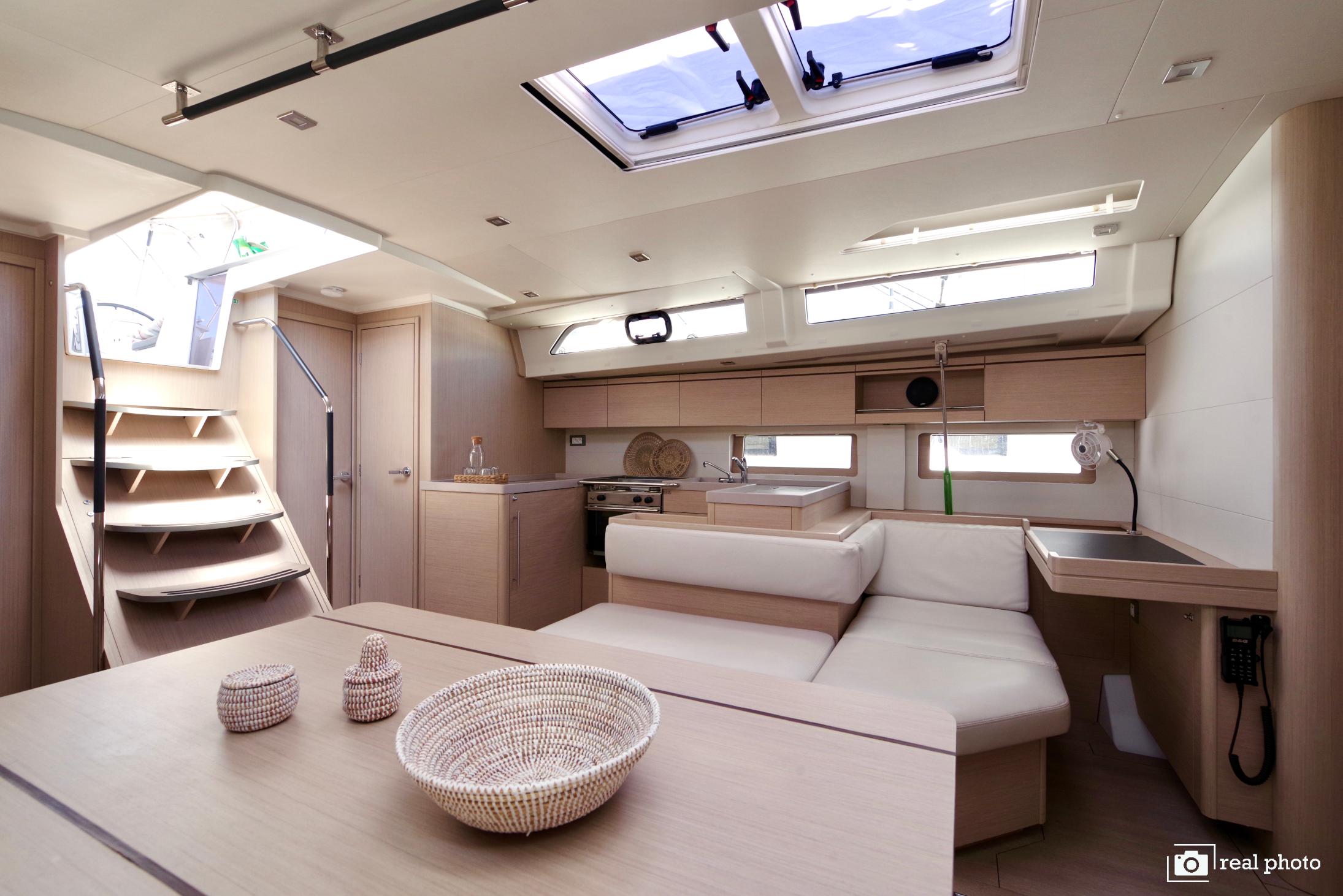 Oceanis 51.1 - 5 + 1 cab., picture 4