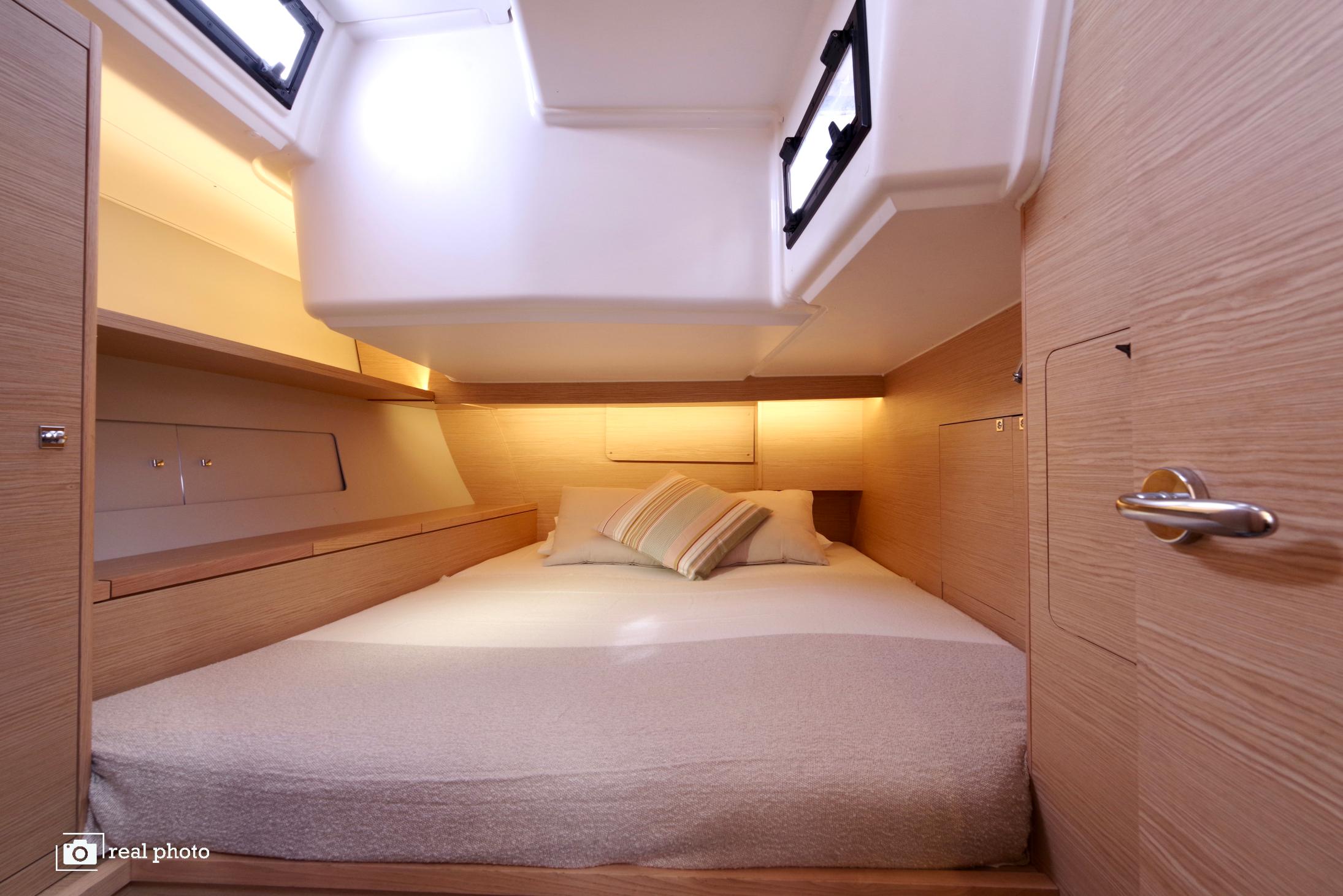 Dufour 470 - 5 + 1 cab., picture 6