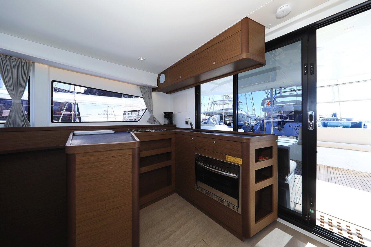 Lagoon 42 - 4 + 2 cab., picture 16