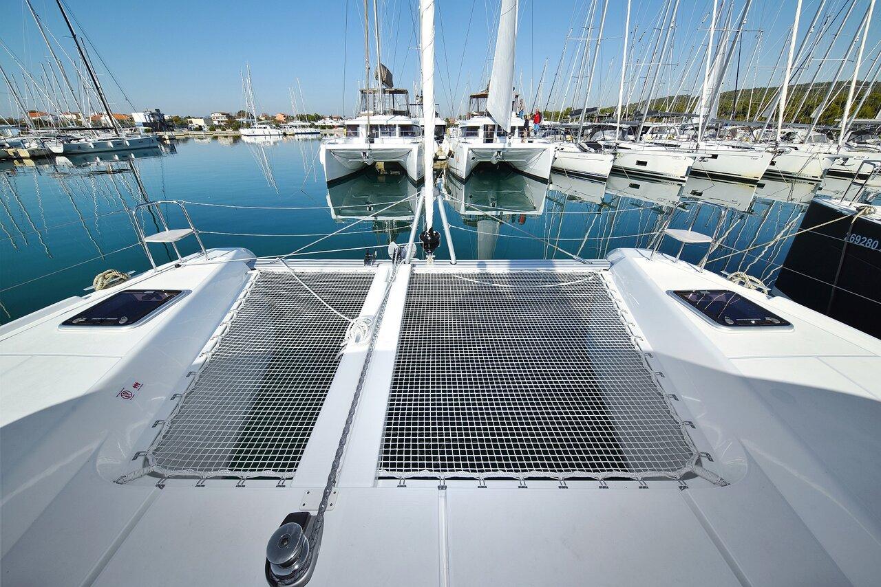 Lagoon 42 - 4 + 2 cab., picture 7