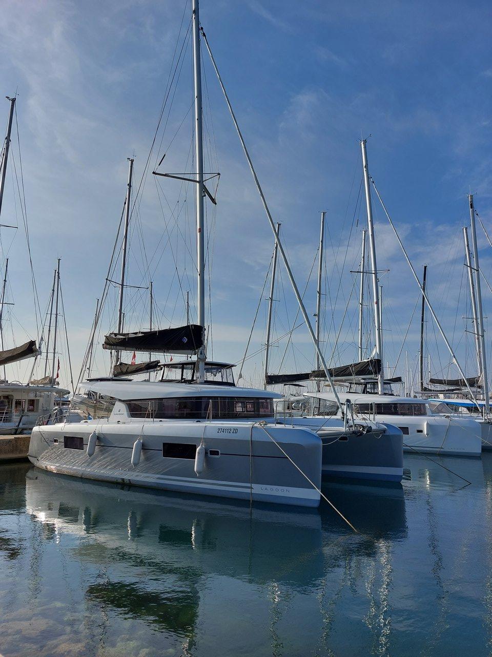 Lagoon 42 - 4 + 2 cab., picture 5