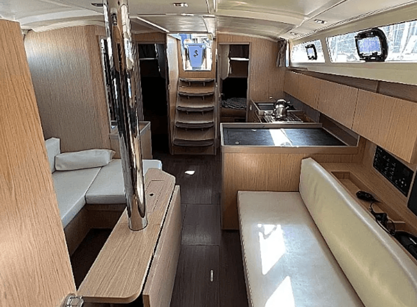 Oceanis 41.1, picture 8