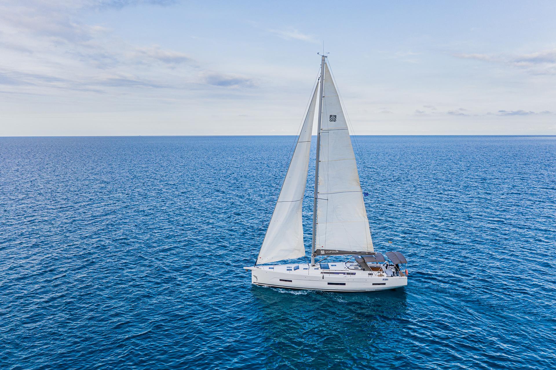 Dufour 530 - 5 + 1 cab., picture 5