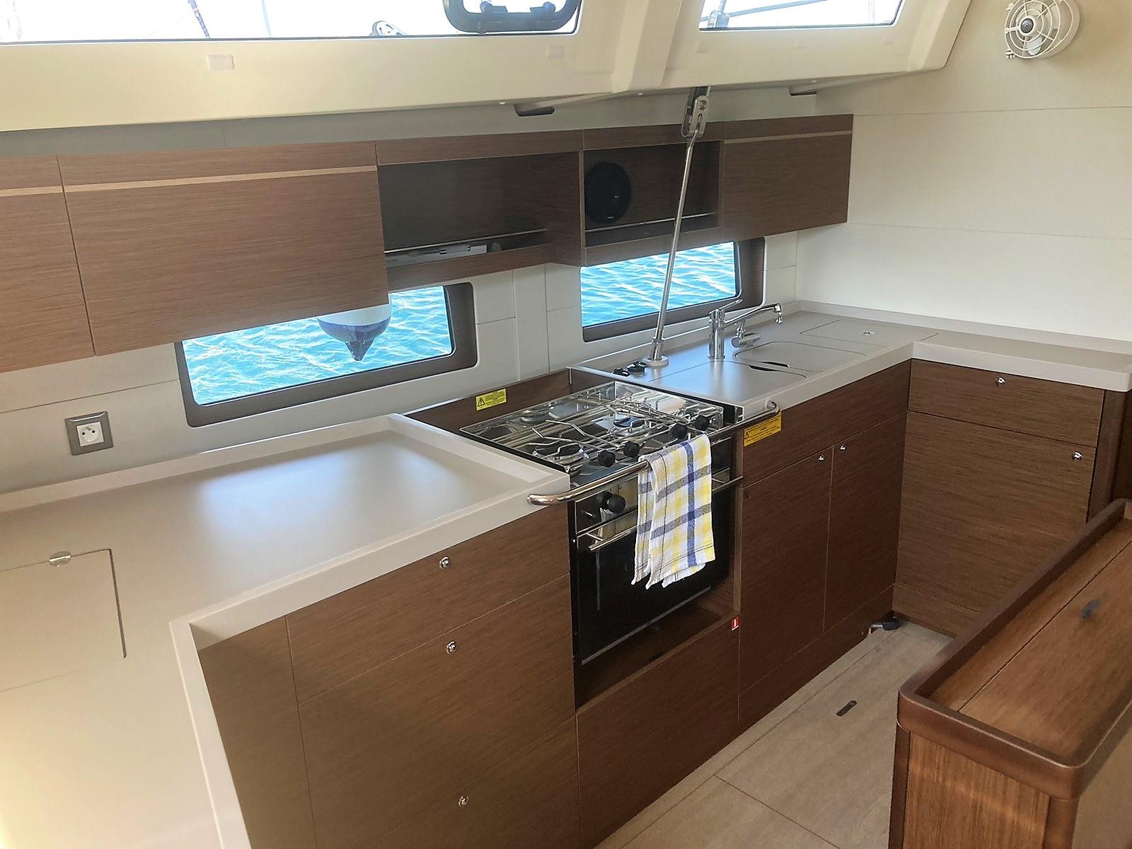 Oceanis 46.1, picture 7