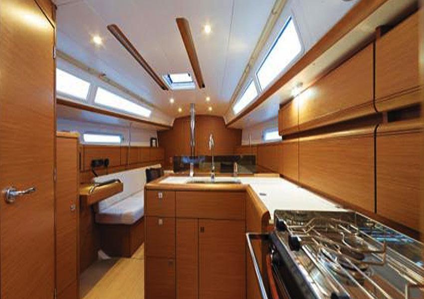 Sun Odyssey 389, picture 6