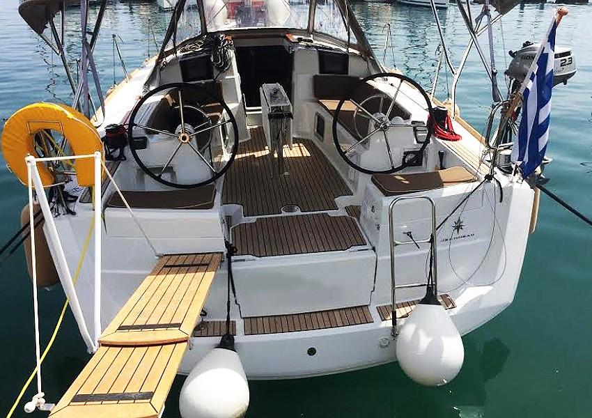 Sun Odyssey 389, picture 3