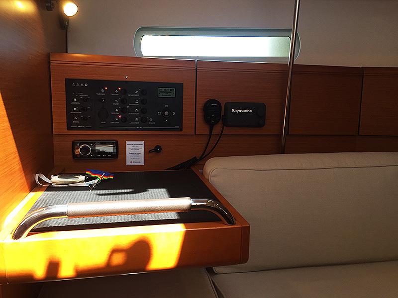 Sun Odyssey 389, picture 7