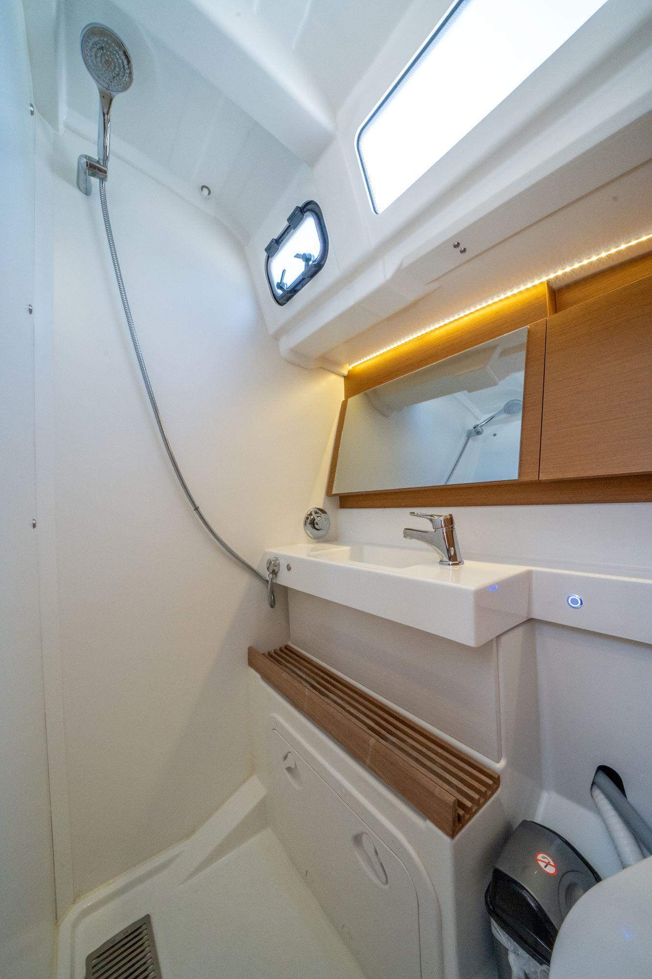 Sun Odyssey 490 - 5 cab., picture 14