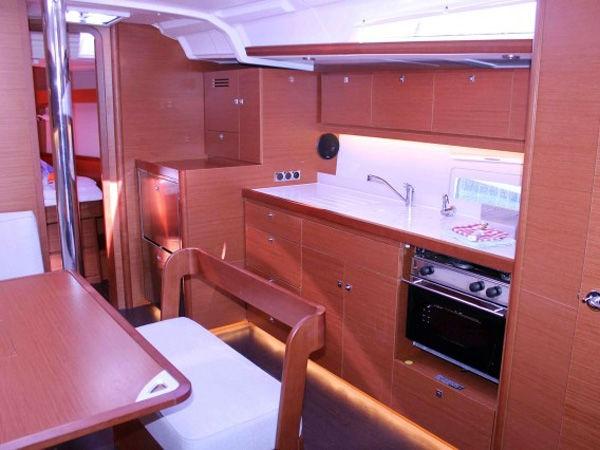 Dufour 430 GL, picture 5