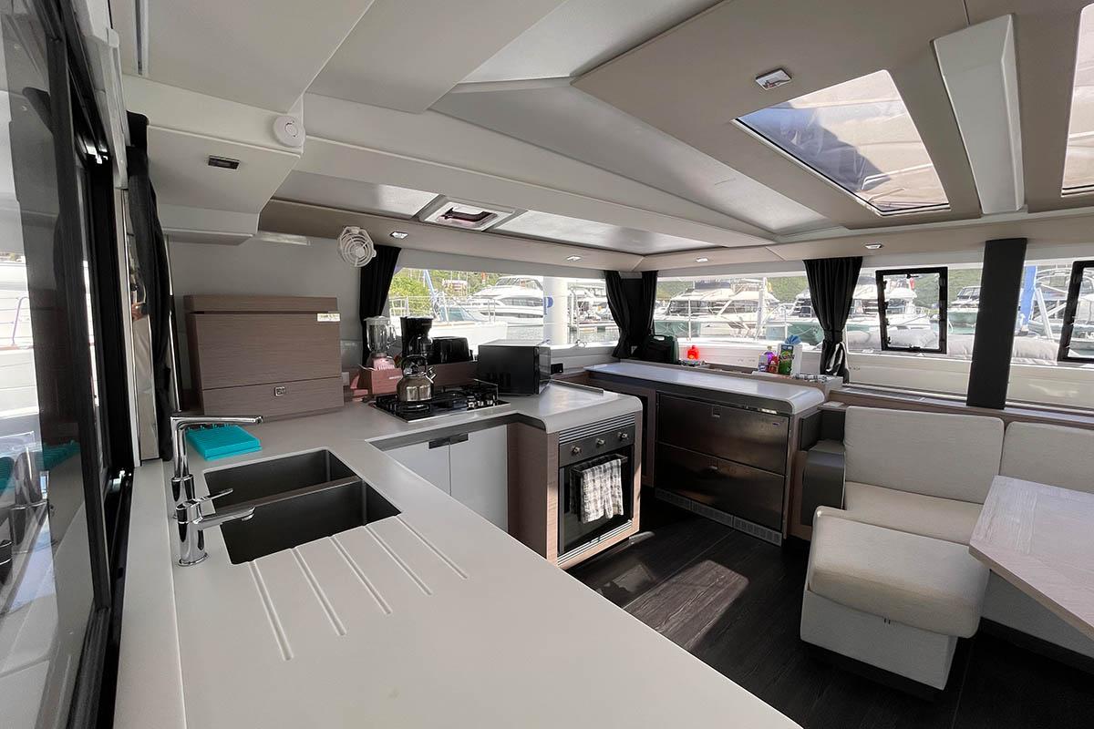 Fountaine Pajot Tanna 47 - 5 + 1 cab., picture 15