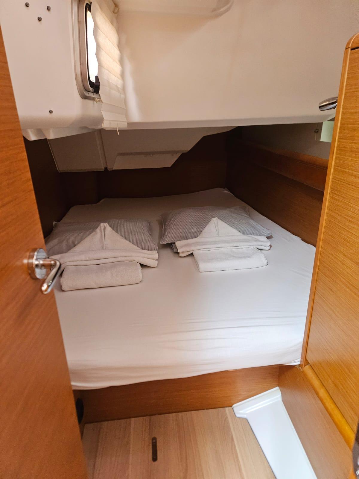 Sun Odyssey 389, picture 13