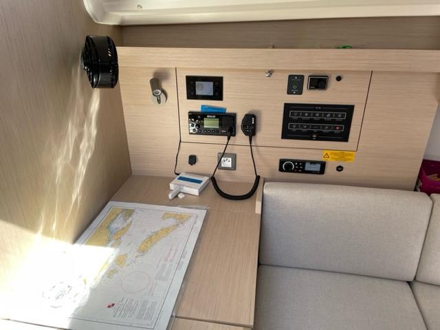 Oceanis 40.1, picture 17