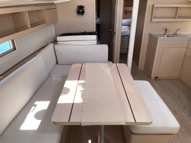 Oceanis 40.1, picture 18