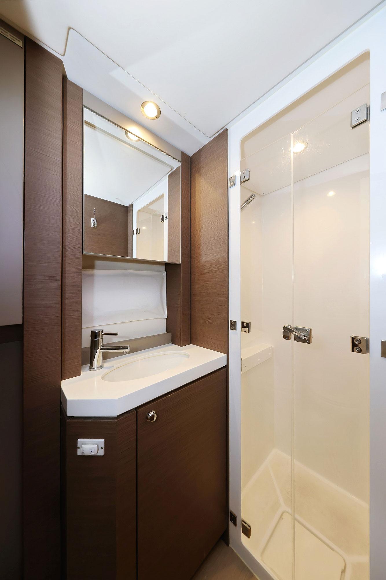 Bali 4.6 - 5 + 1 cab., picture 18