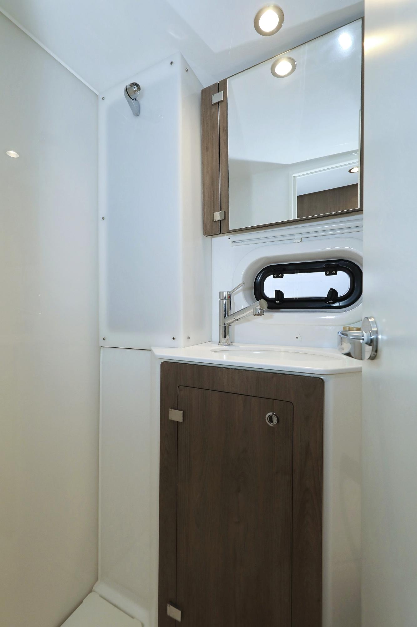 Bali 4.2 - 4 + 1 cab., picture 31