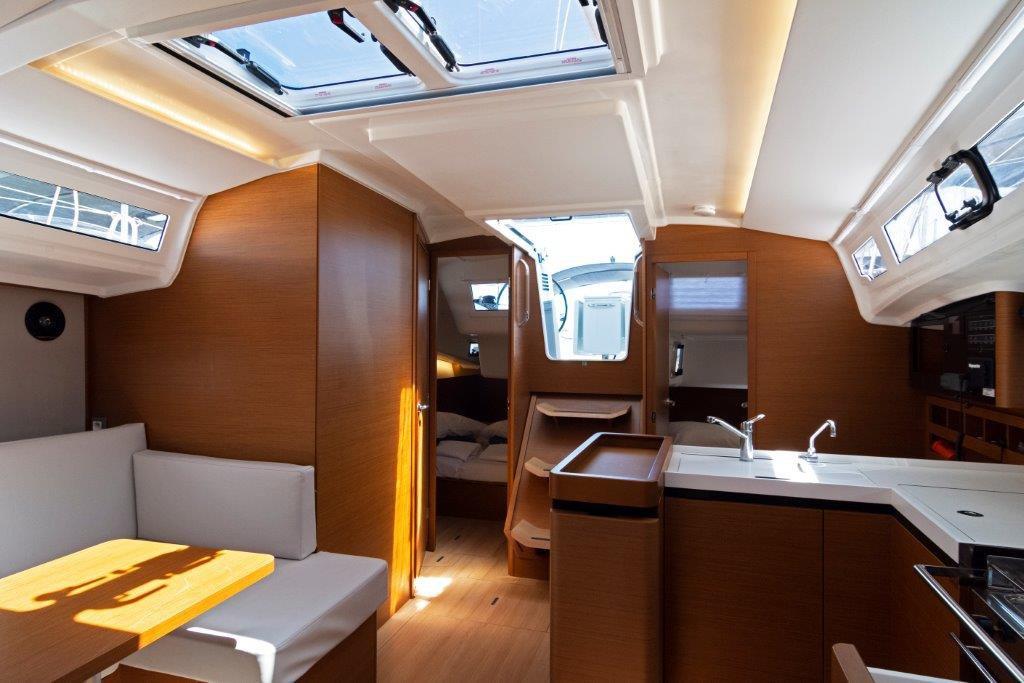 Sun Odyssey 410 - 3 cab., picture 9