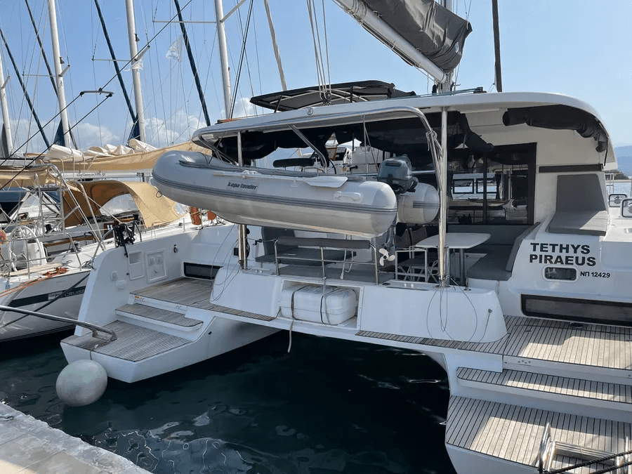 Lagoon 42 - 4 + 2 cab., picture 3