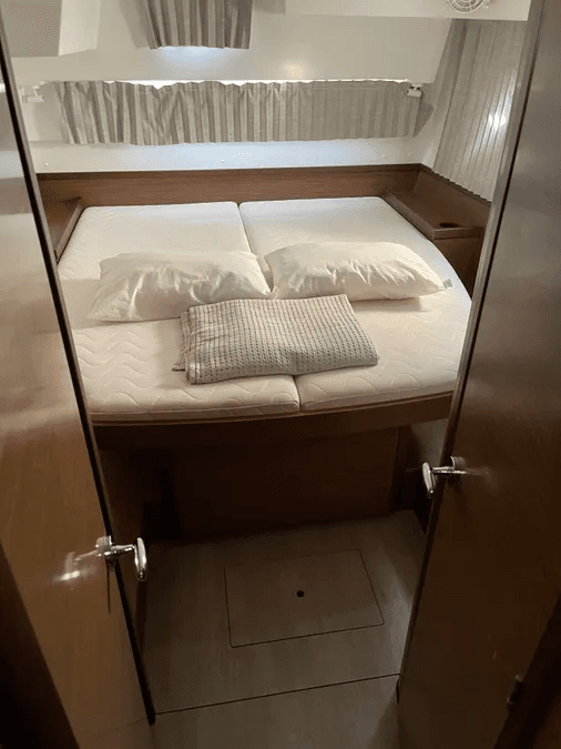 Lagoon 42 - 4 + 2 cab., picture 9