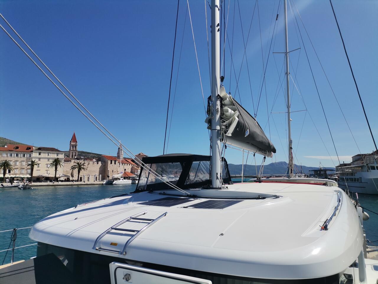 Lagoon 40 - 4 + 2 cab, picture 11