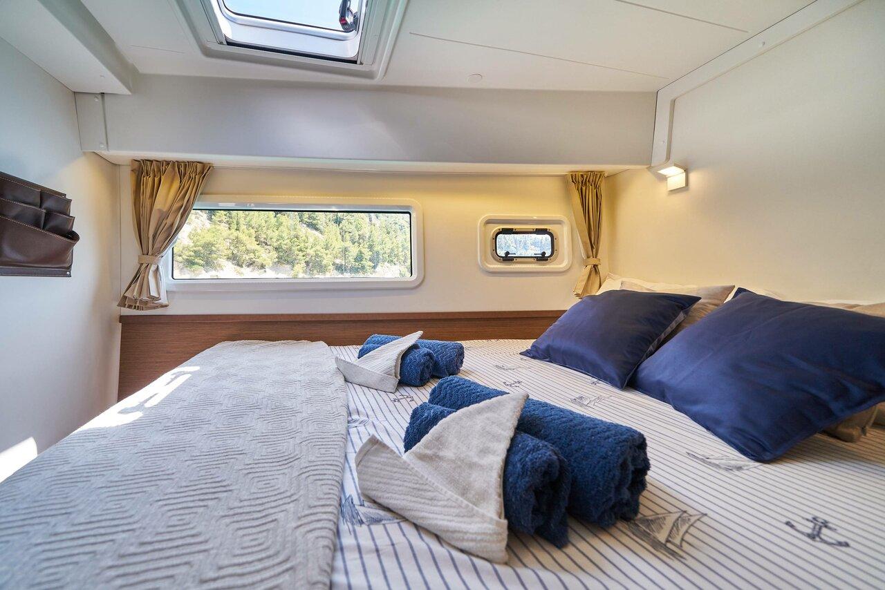 Lagoon 42 - 3 + 1 cab., picture 25