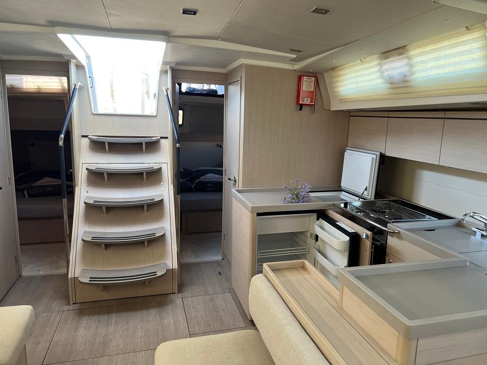 Oceanis 51.1 - 5 + 1 cab., picture 8