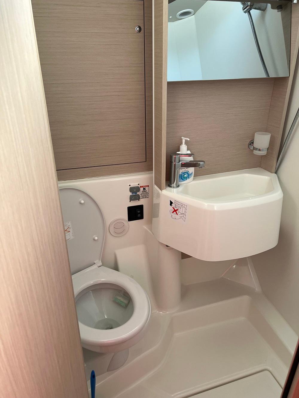 Oceanis 51.1 - 5 + 1 cab., picture 15