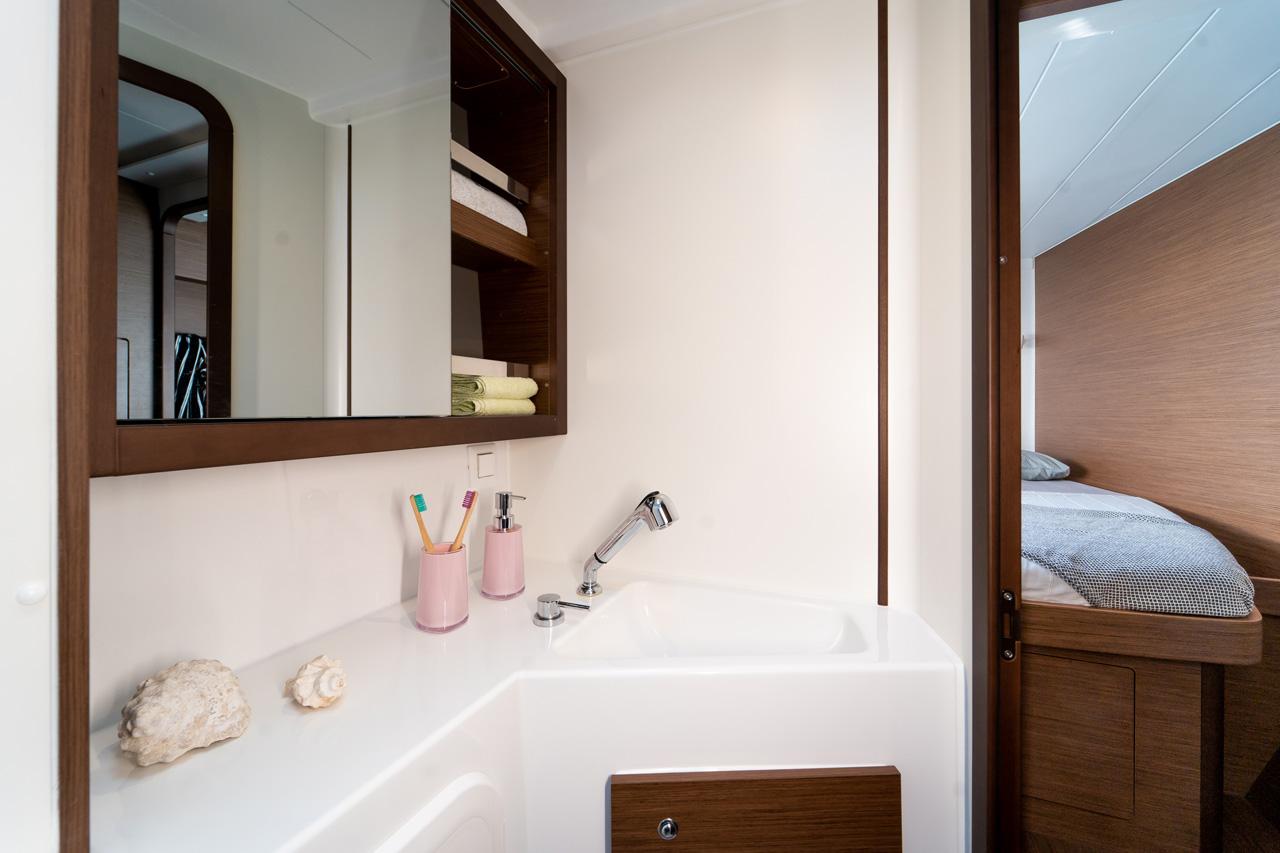 Lagoon 42 - 3 + 2 cab., picture 27