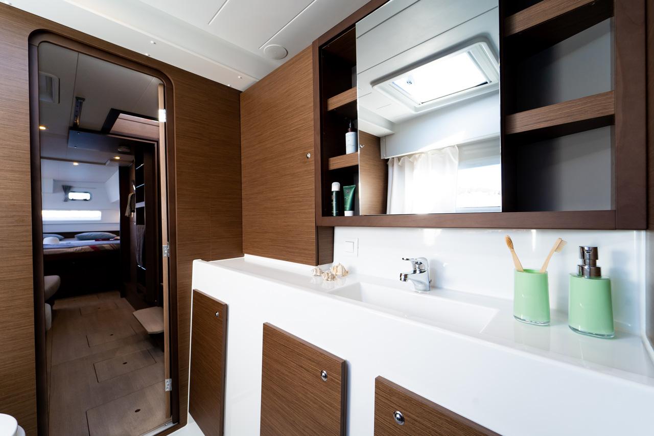 Lagoon 42 - 3 + 2 cab., picture 28