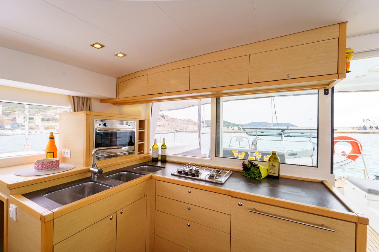 Lagoon 400 S2 - 4 + 2 cab., picture 14